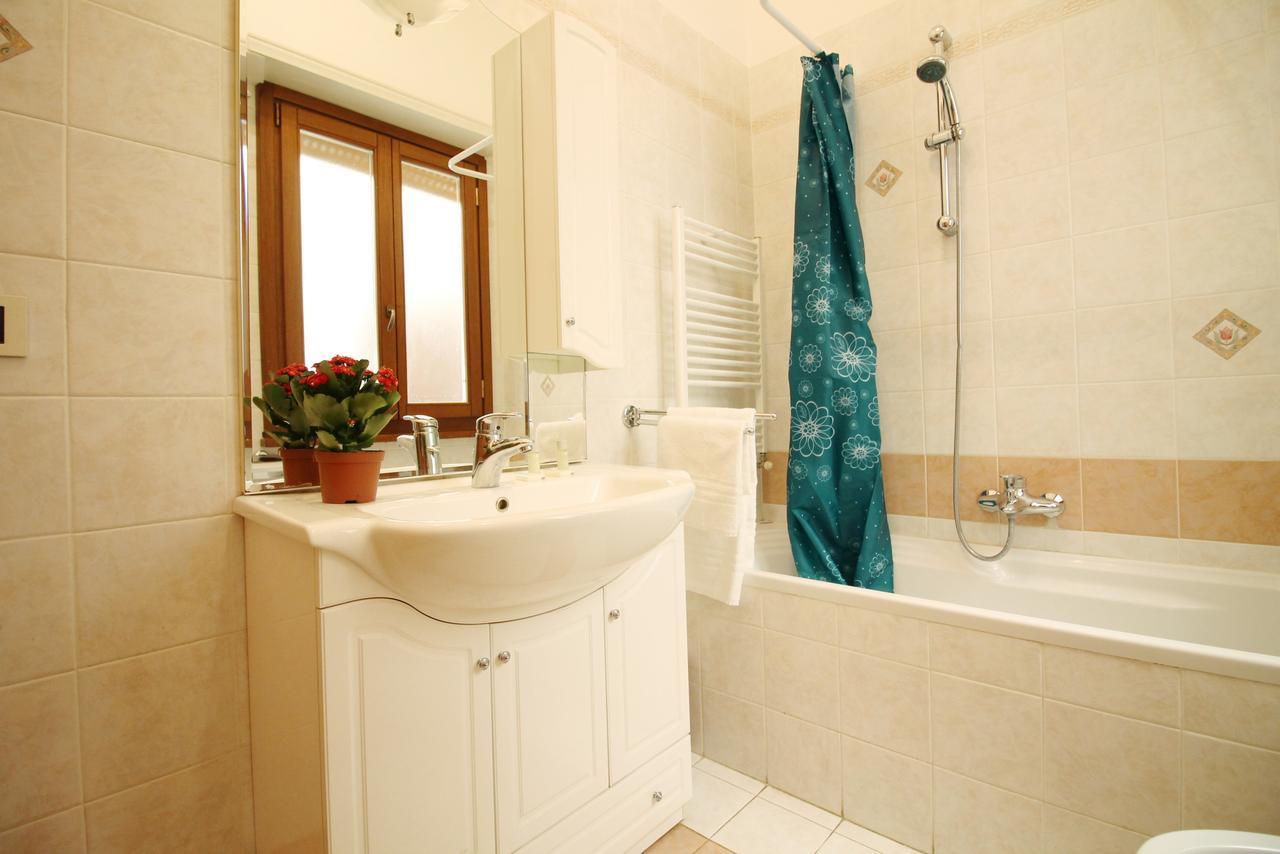 Monteverde Bright Apartment With Garage Rome Bagian luar foto