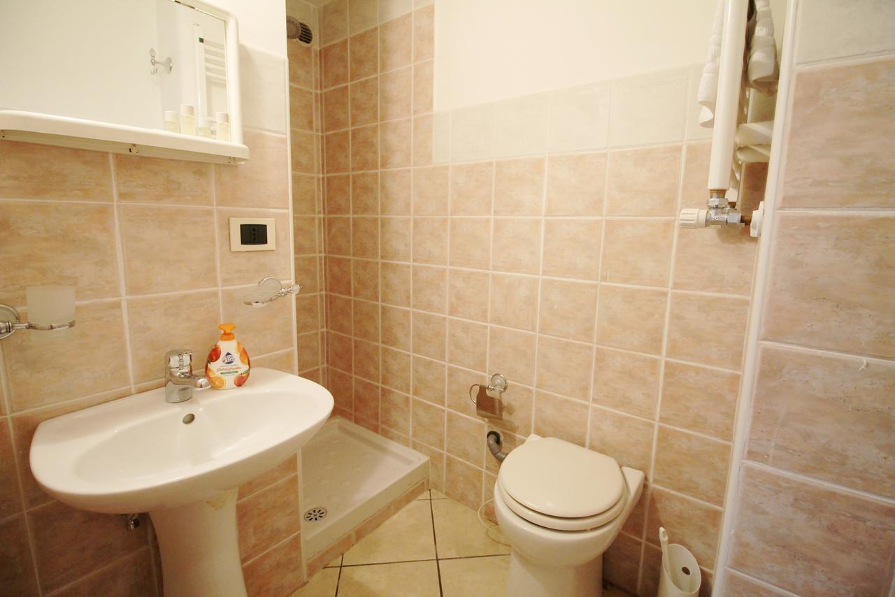 Monteverde Bright Apartment With Garage Rome Bagian luar foto